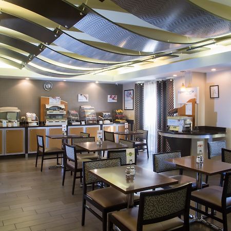 Holiday Inn Express & Suites - Oxford By Ihg Eksteriør bilde