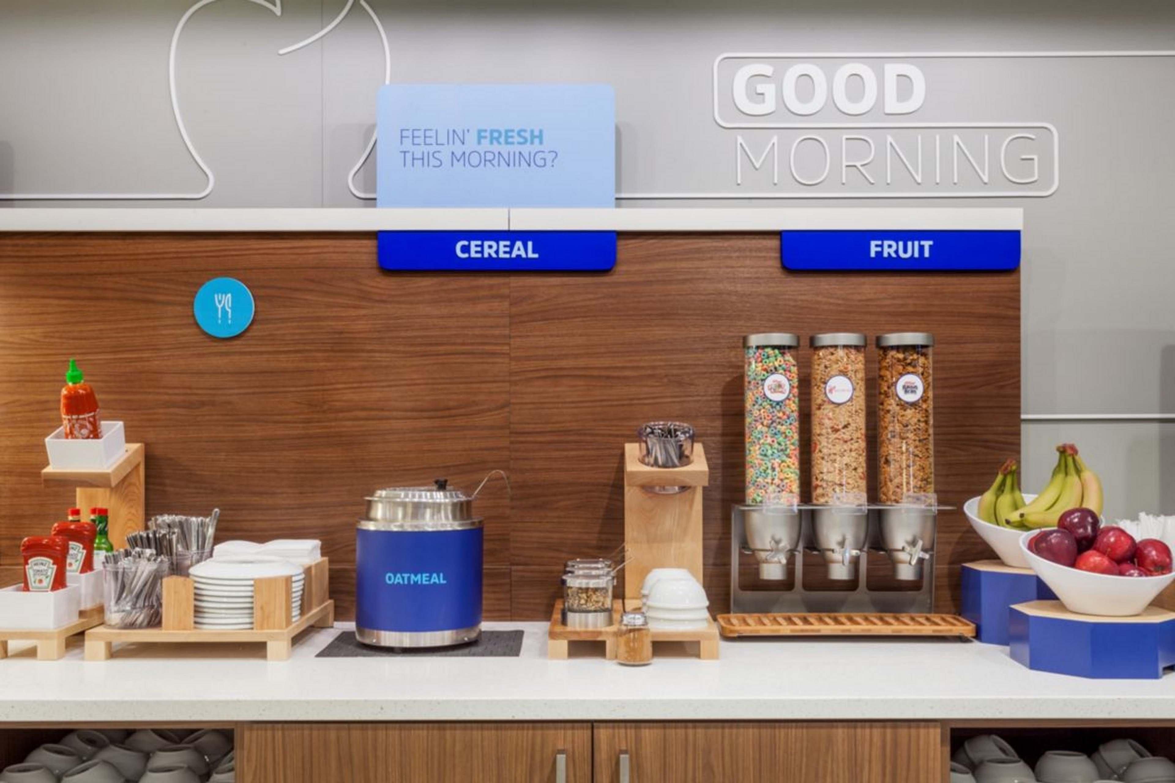 Holiday Inn Express & Suites - Oxford By Ihg Eksteriør bilde