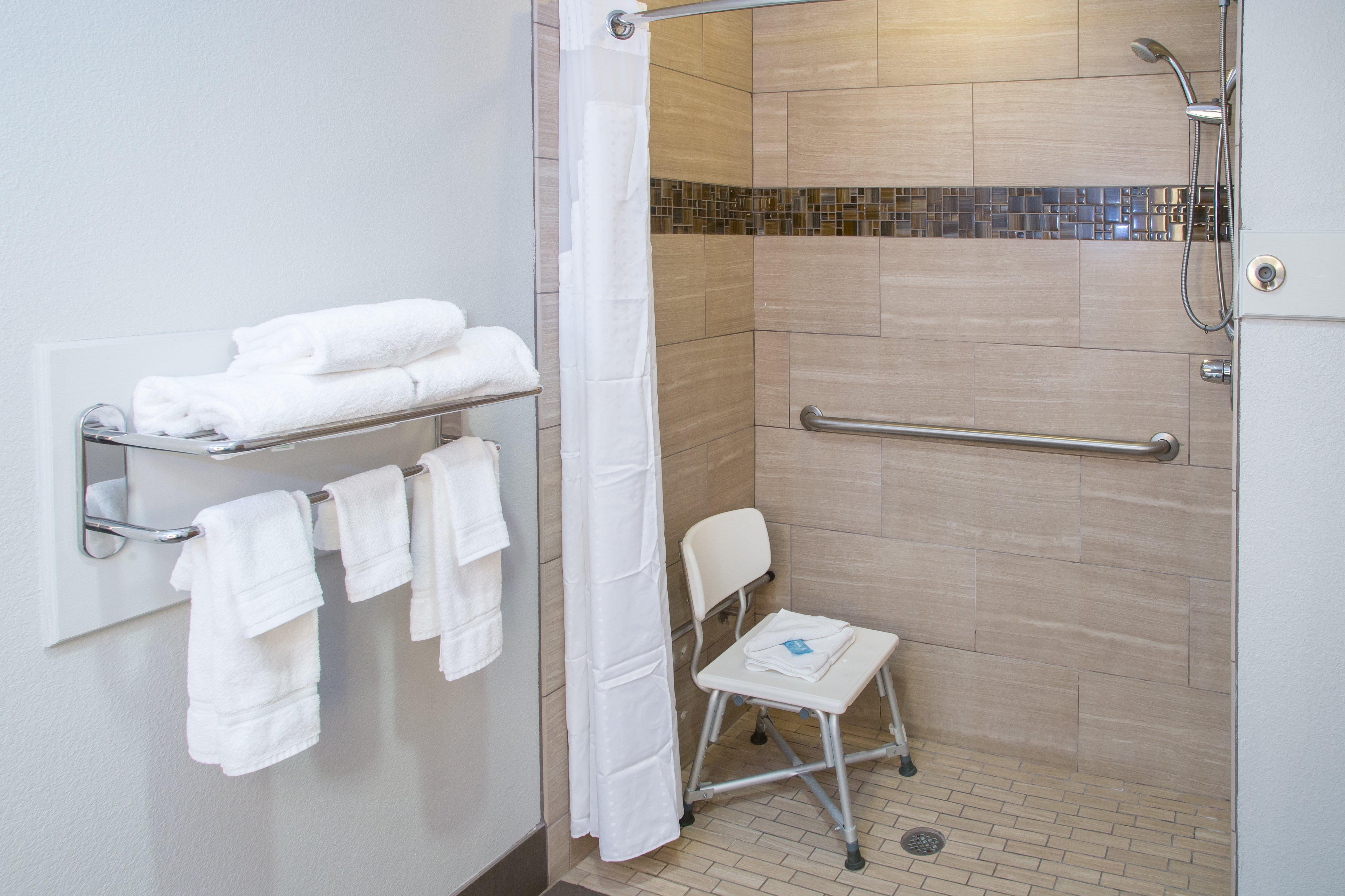 Holiday Inn Express & Suites - Oxford By Ihg Eksteriør bilde